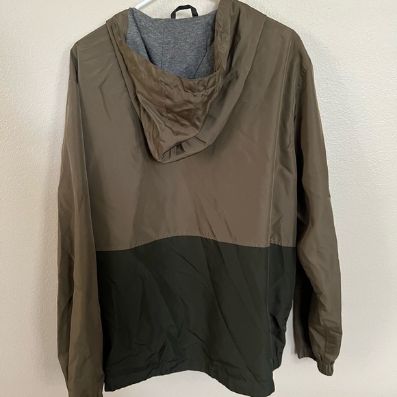 Mossimo Water Resistant Jacket - Picture 3 of 3